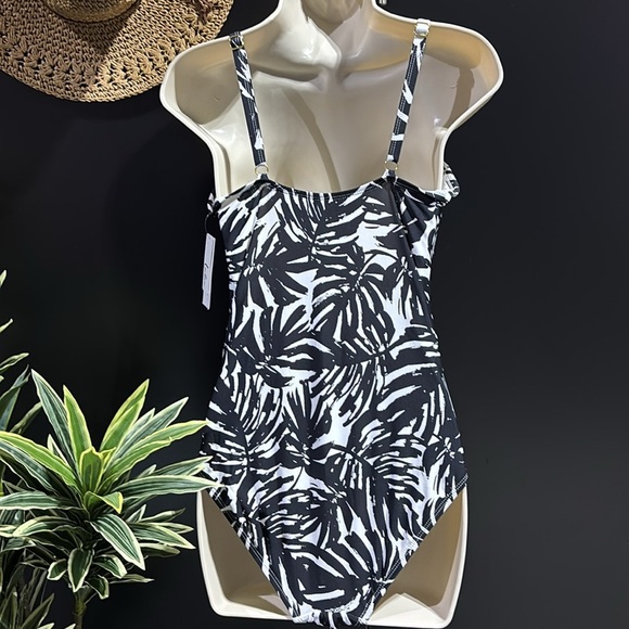 Leilani removable pads, adjustable straps,sweetheart neckline,ruched, 1pc swim - Picture 5 of 13